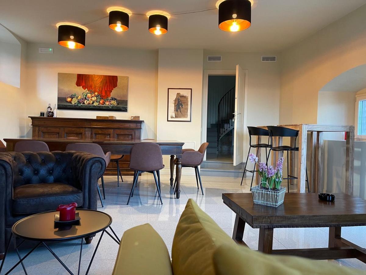 Foresteria Antica Bastia B&B Bergamo Exteriör bild